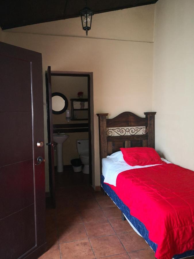 Hotel San Judas Tadeo Garden Antigua Exterior foto